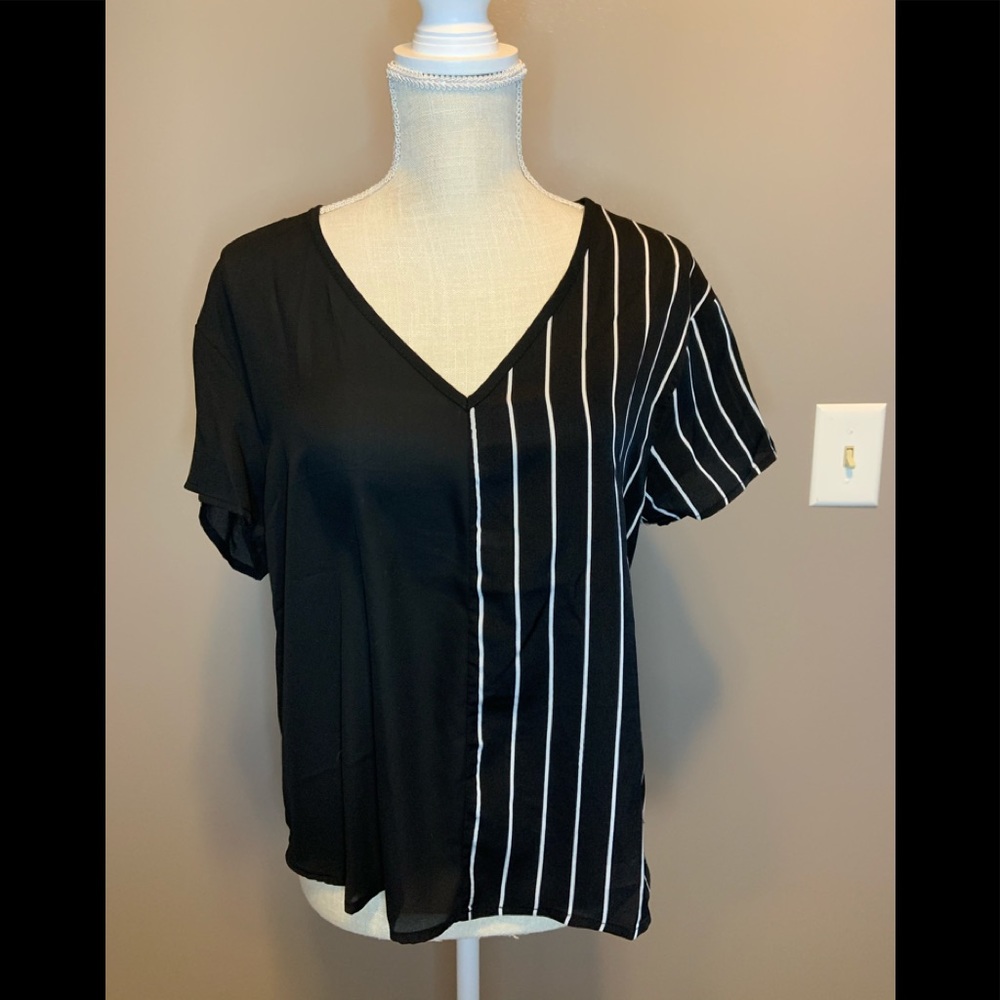 Shein‎ top - Picture 2 of 4
